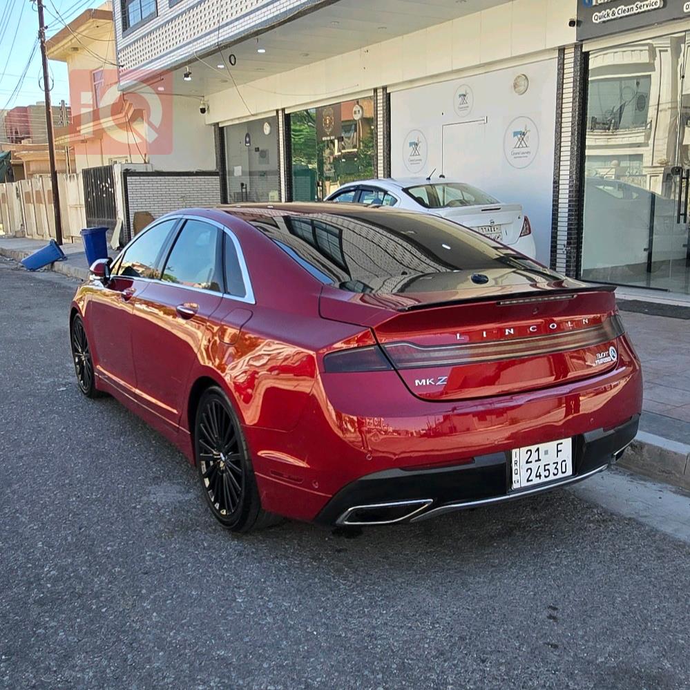 لینکۆڵن MKZ
